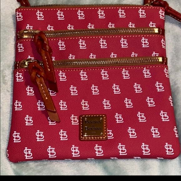 Dooney & Bourke X MLB  St Louis Cardinal Baseball Triple Zip Crossbody File Bag - Picture 2 of 5